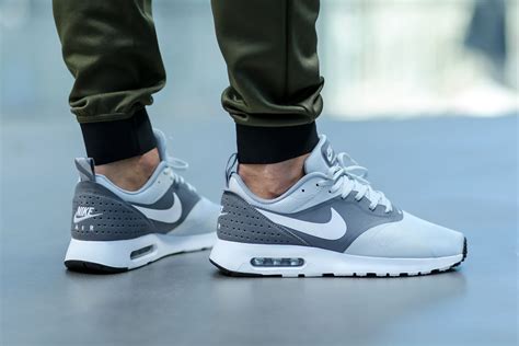 Nike Air Max Tavas 